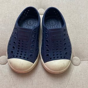 GUC Native Baby/Toddler Shoes Size 5